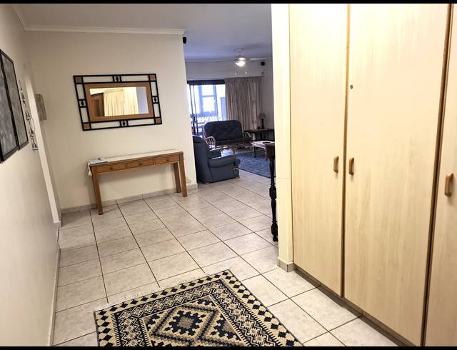 4 BEDROOM APARTMENT FOR SALE IN MANABA BEACH